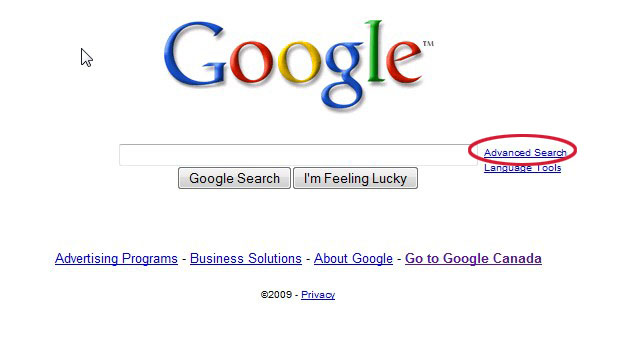 Google.com showing how to access the advanced search page