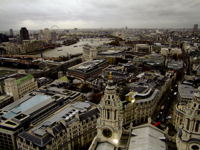 London skyline around St. Pauls